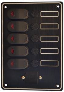 Usb portlu sigorta paneli. IP65 Su geçirmez.