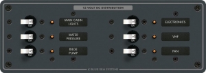 Blue Sea Systems DC 6 pozisyonlu sigorta paneli. 12V DC. 95x267mm. 30 adet DC Etiket. 6 adet 15A otomatik sigorta.