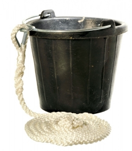 Ağır hizmet tipi kauçuk kova, 8 litre. 3 metre ipli.